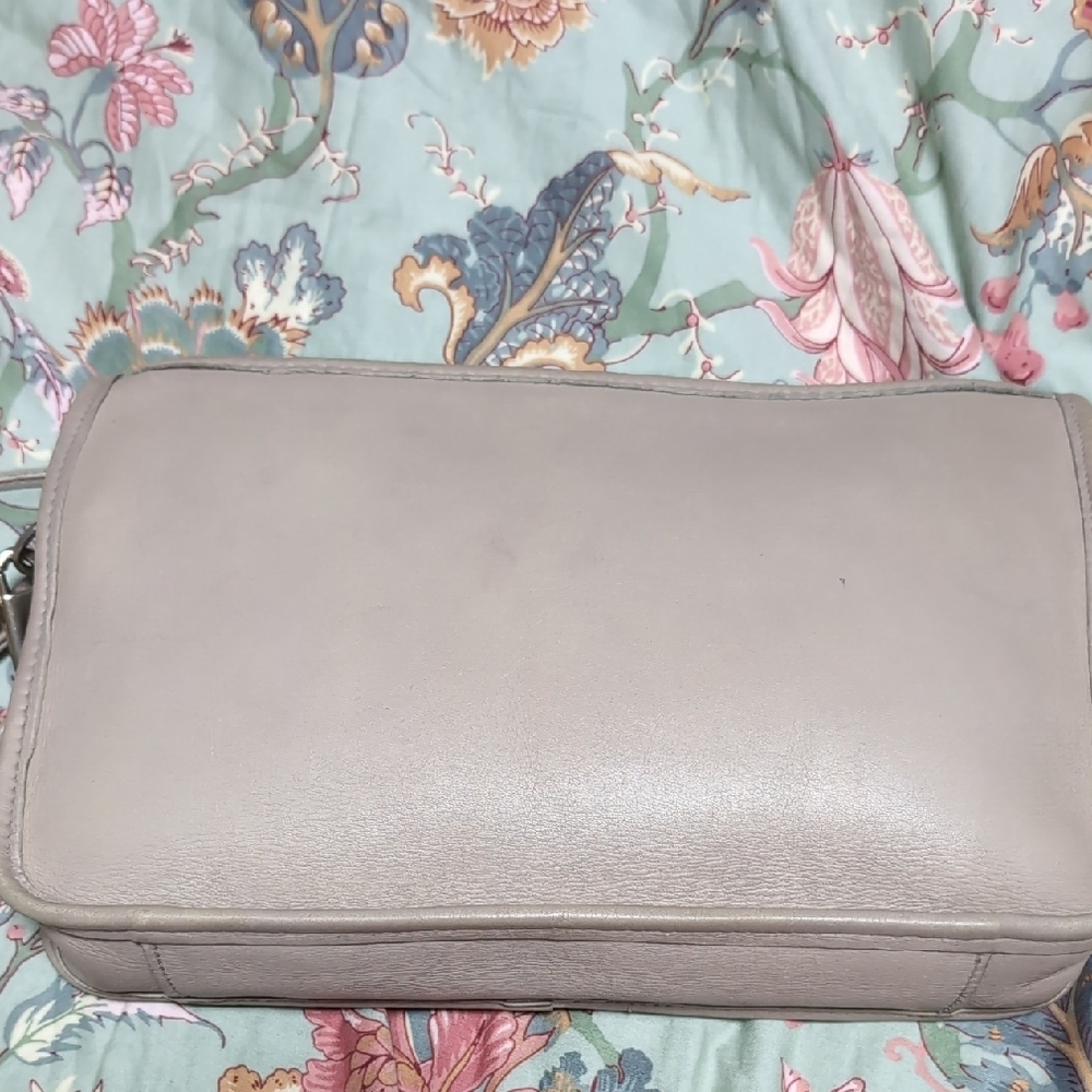 Vintage Putty/Greige Real Leather Shoulder Bag - Picture 8 of 14